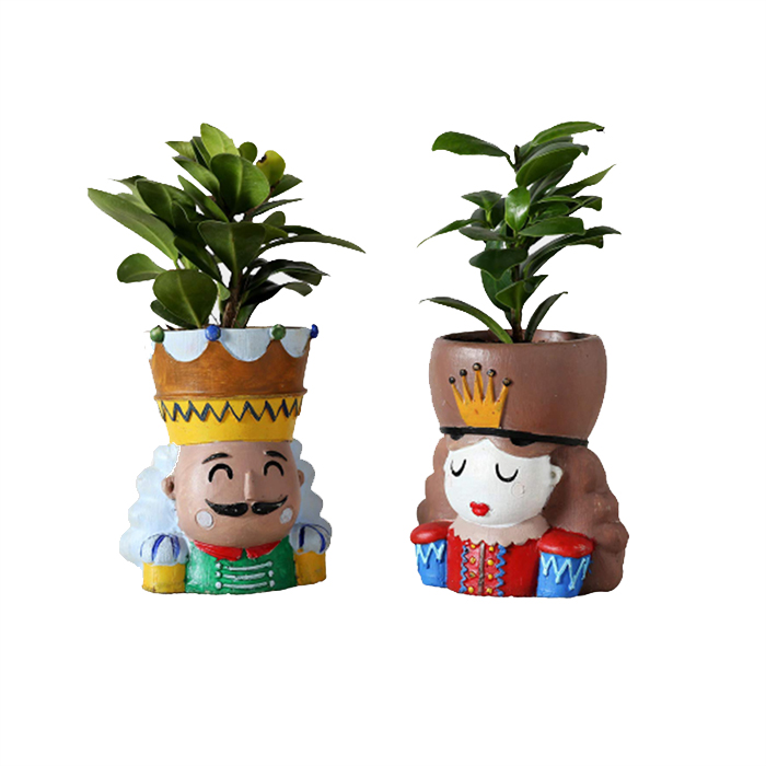 King & Queen Planter